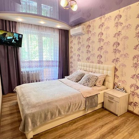 2-Комн Люкс В Центре Вишенки Vinnytsia Luaran gambar