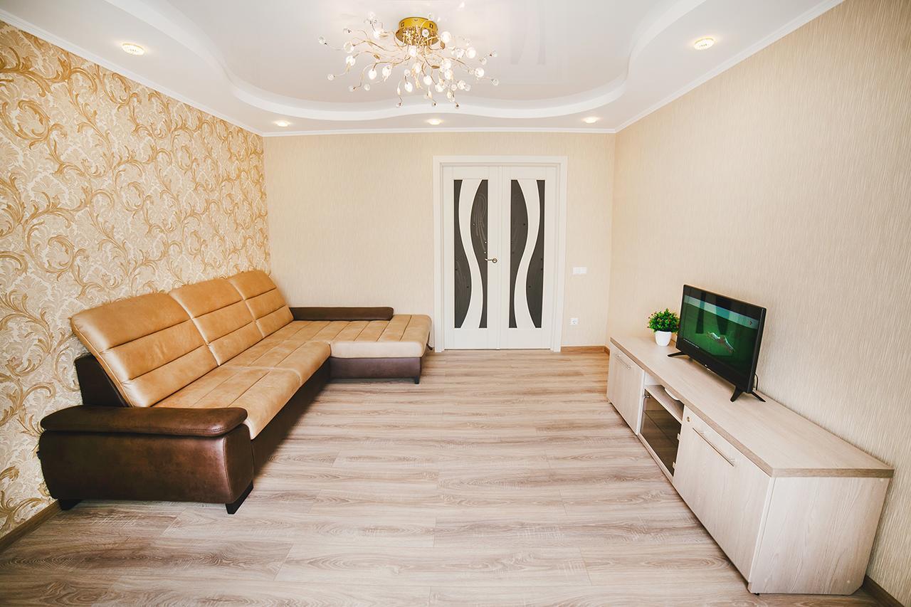 2-Комн Люкс В Центре Вишенки Vinnytsia Luaran gambar